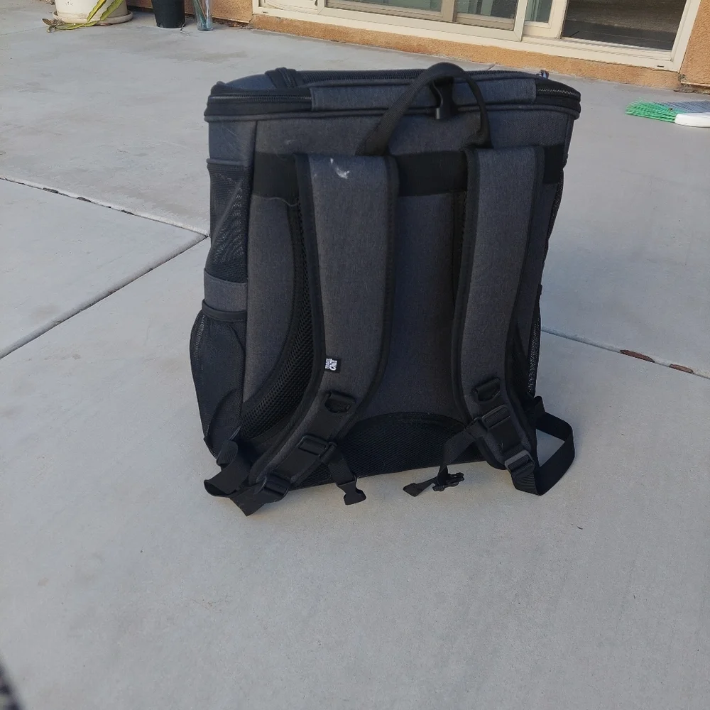 Pet backpack